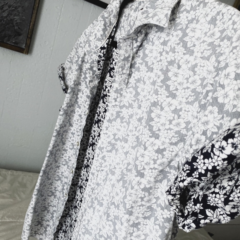 Denim &Flower shortsleeved shirt - Picture 4 of 4